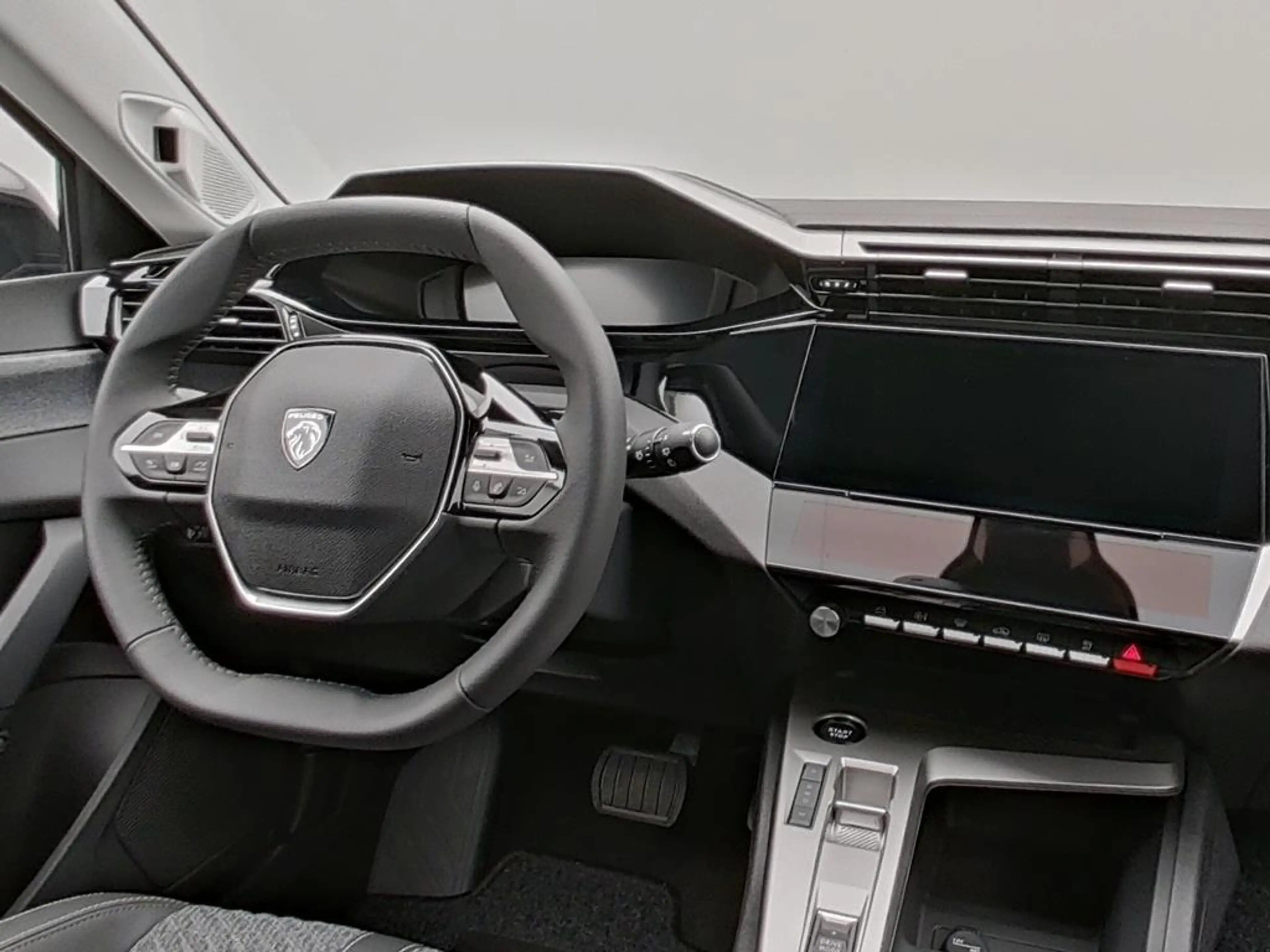 Peugeot 308 SW ALLURE DIESEL 130 EAT8 — photo 12