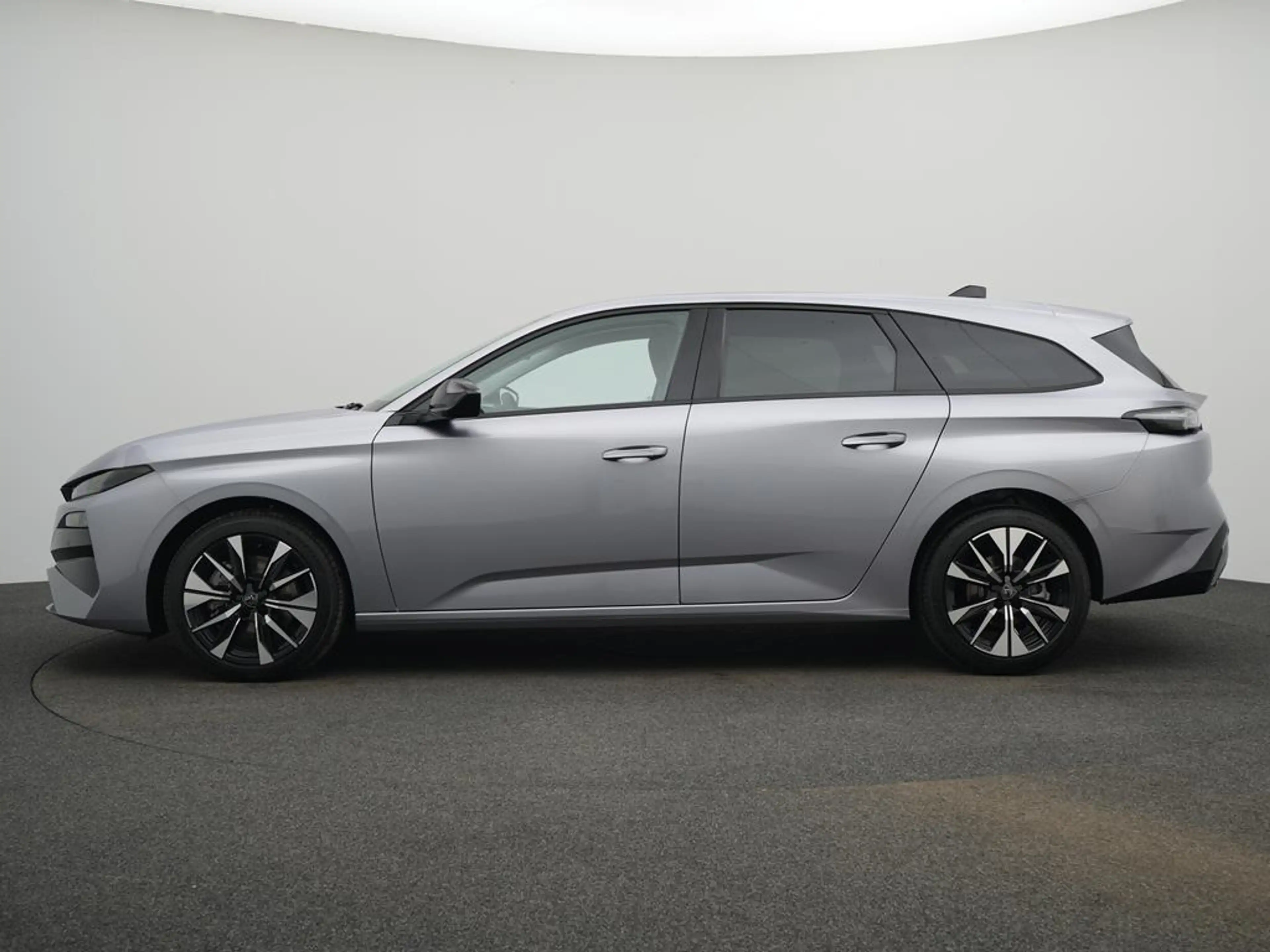Peugeot 308 SW ALLURE DIESEL 130 EAT8 — photo 5