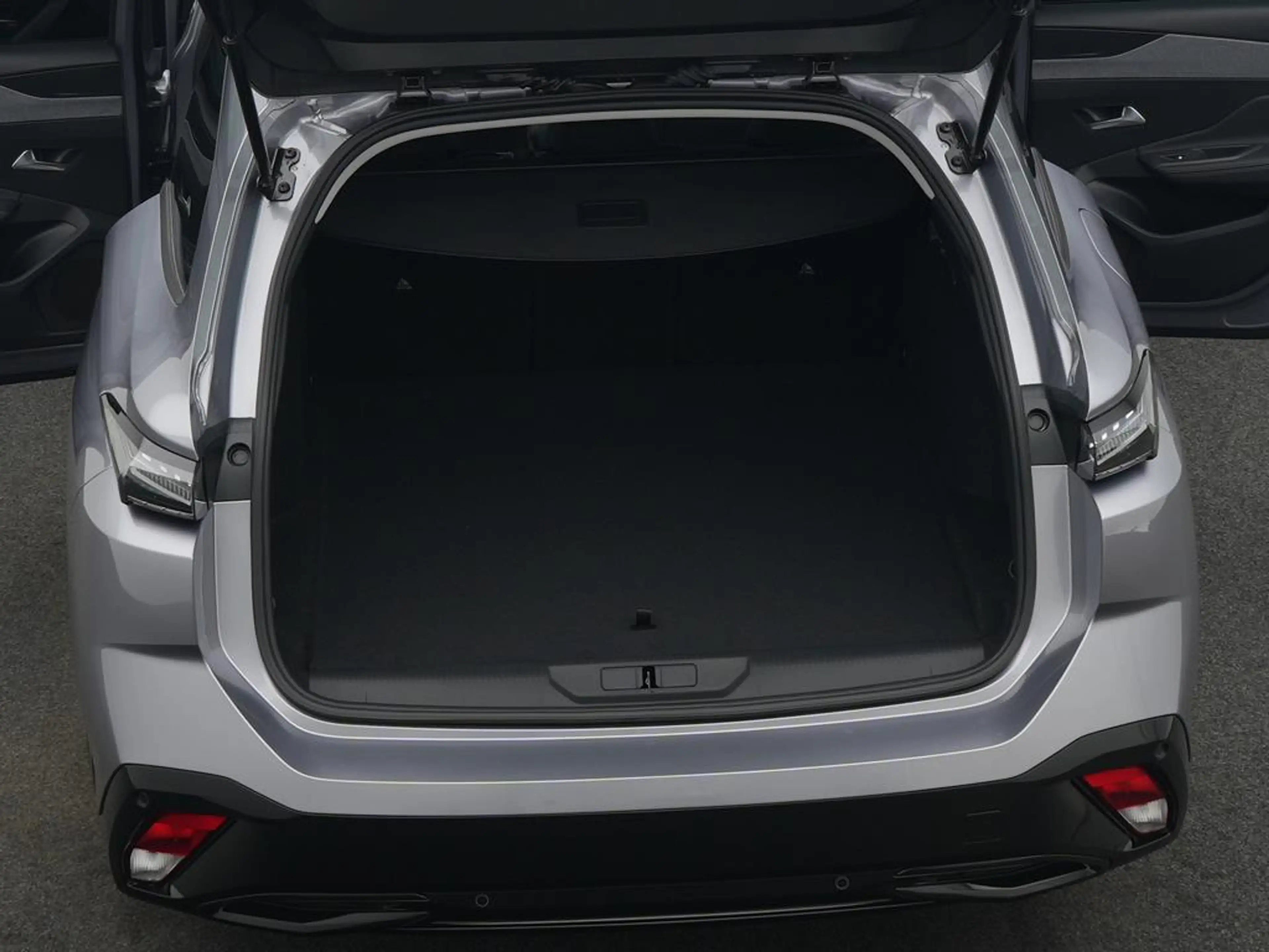Peugeot 308 SW ALLURE DIESEL 130 EAT8 — photo 7