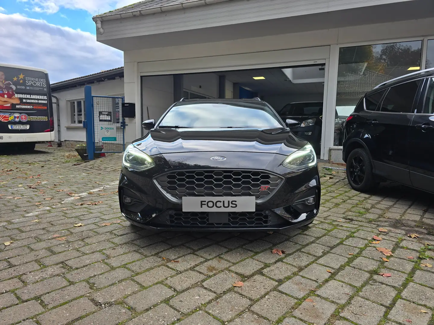 Ford Focus Focus ST Turnier 2.3 8-Fach/Milltek/Ambilight Schwarz - 2