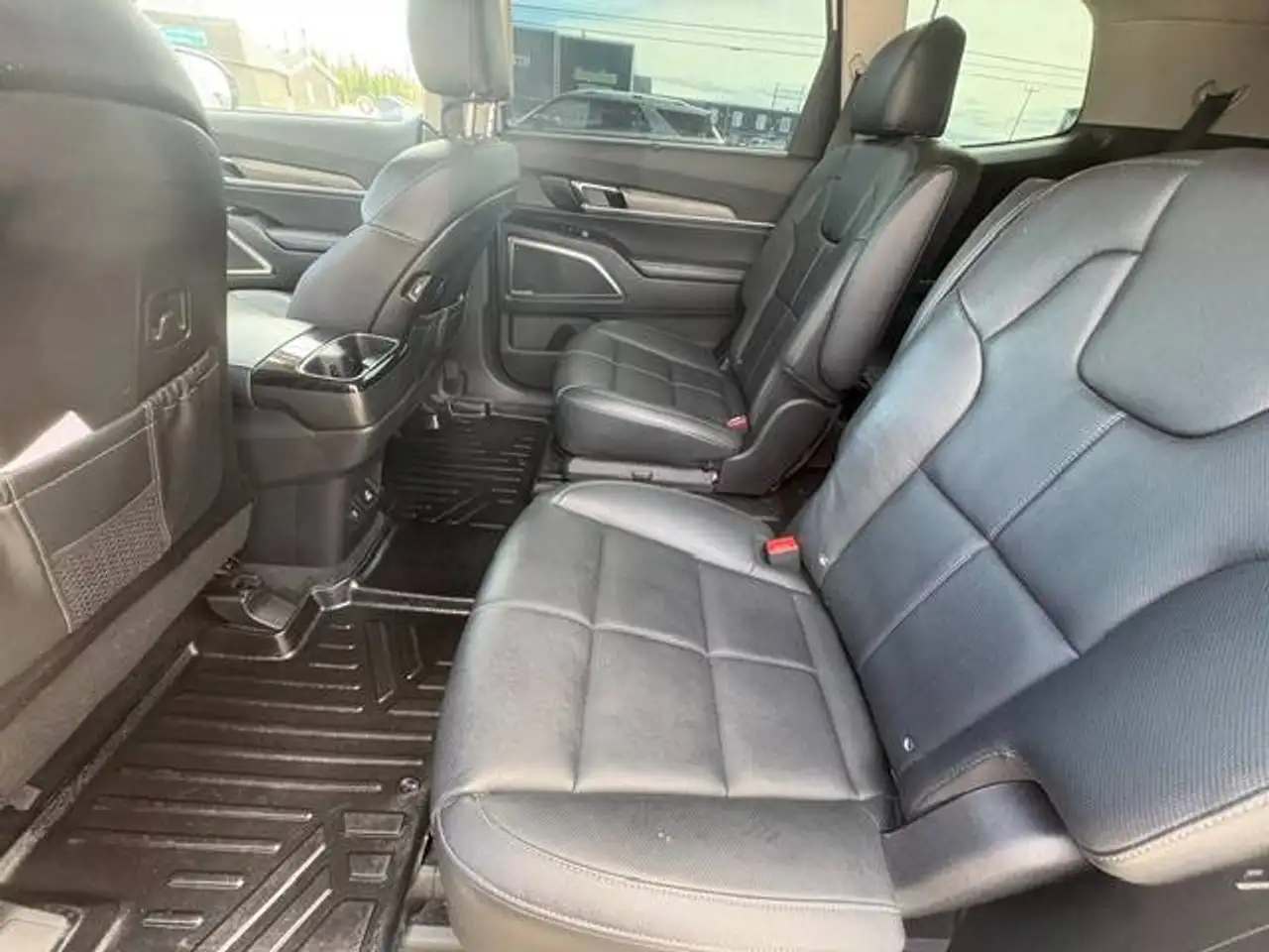 Kia Telluride снимка Kia Telluride