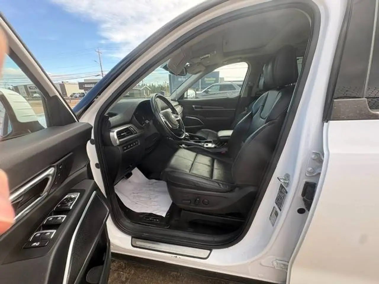 Kia Telluride снимка Kia Telluride