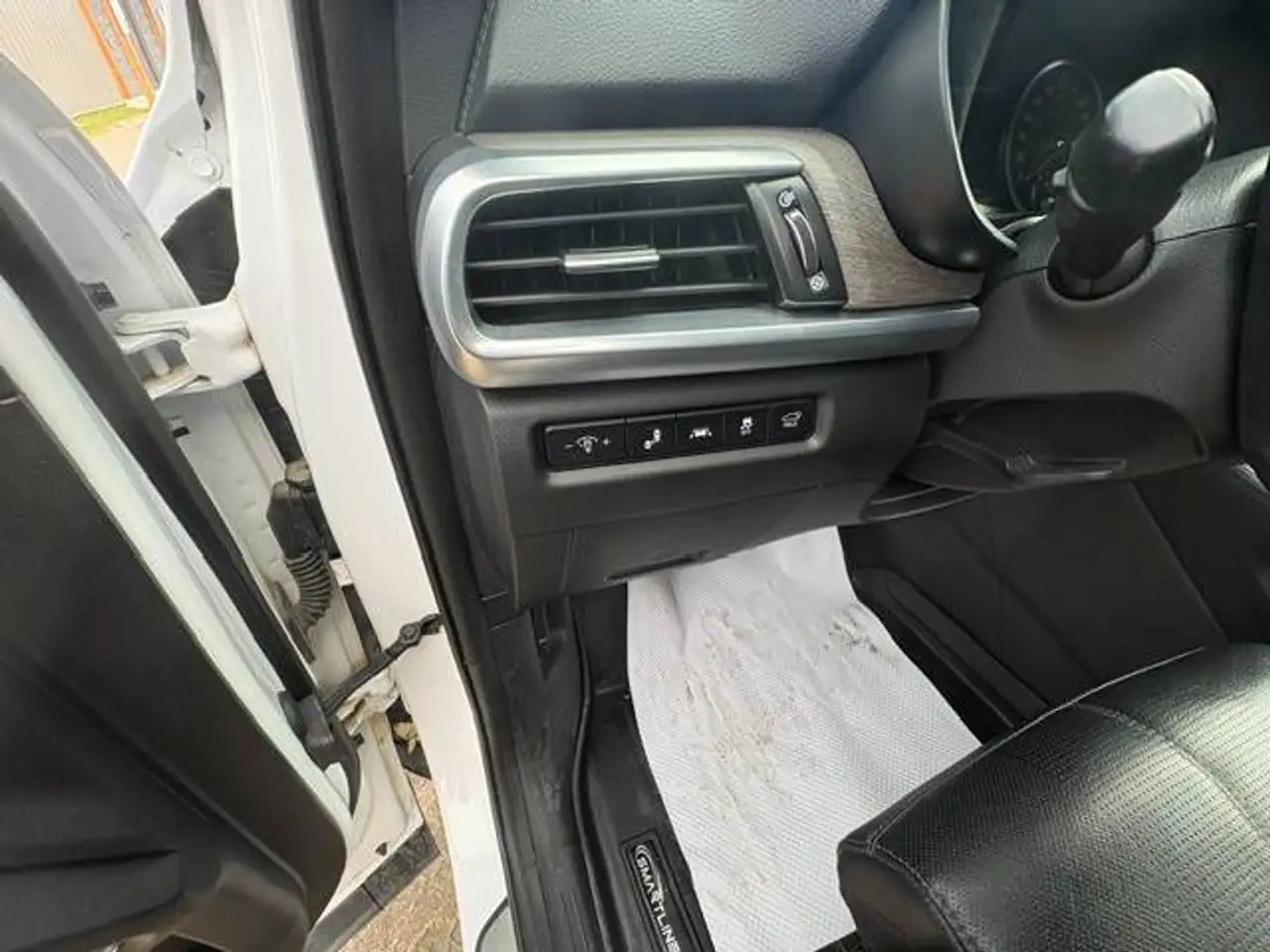 Kia Telluride снимка Kia Telluride