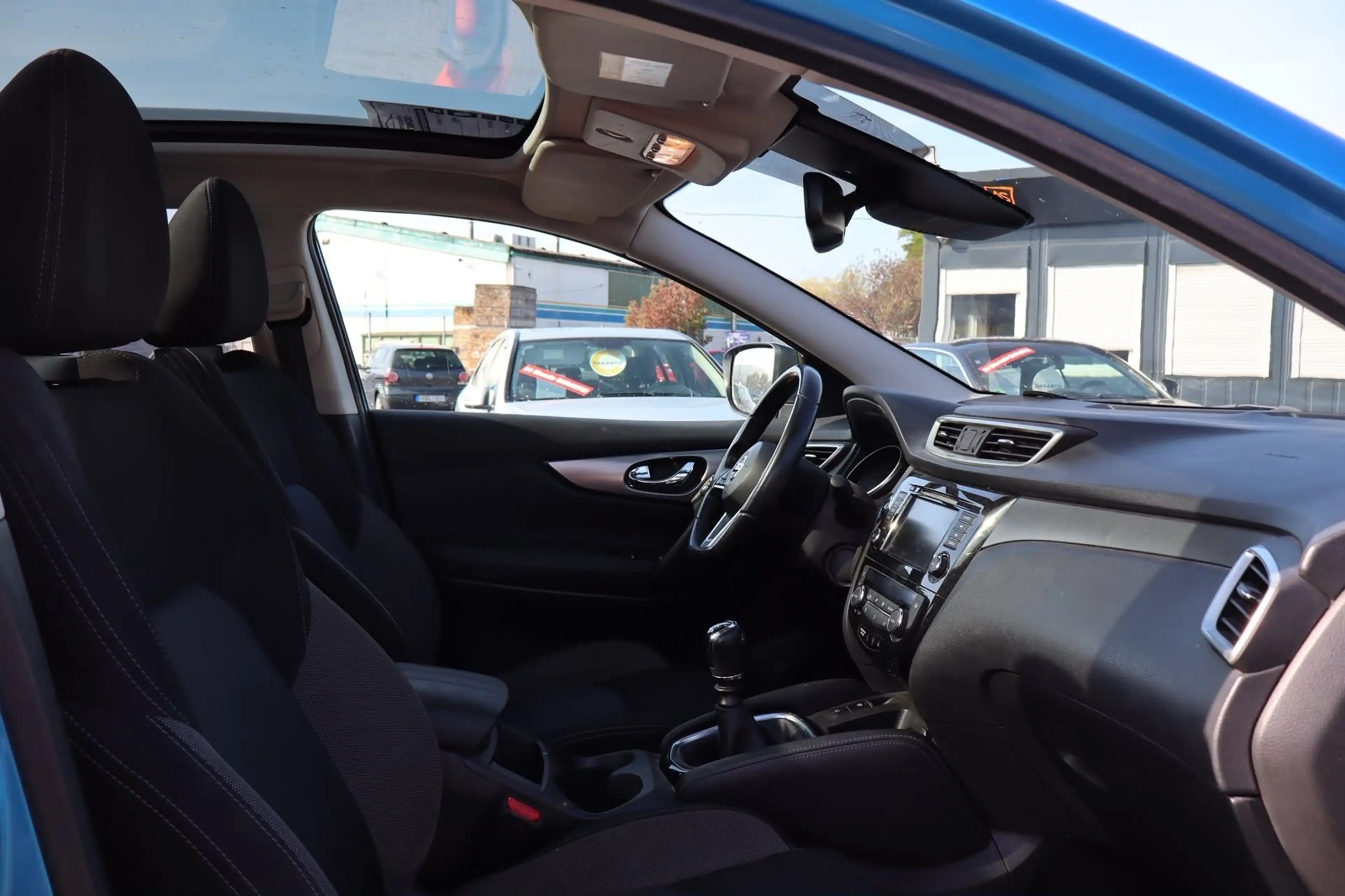 Nissan Qashqai /AHK/RÜCKFAHRKAMERA/Led/Pano/navi — photo 12