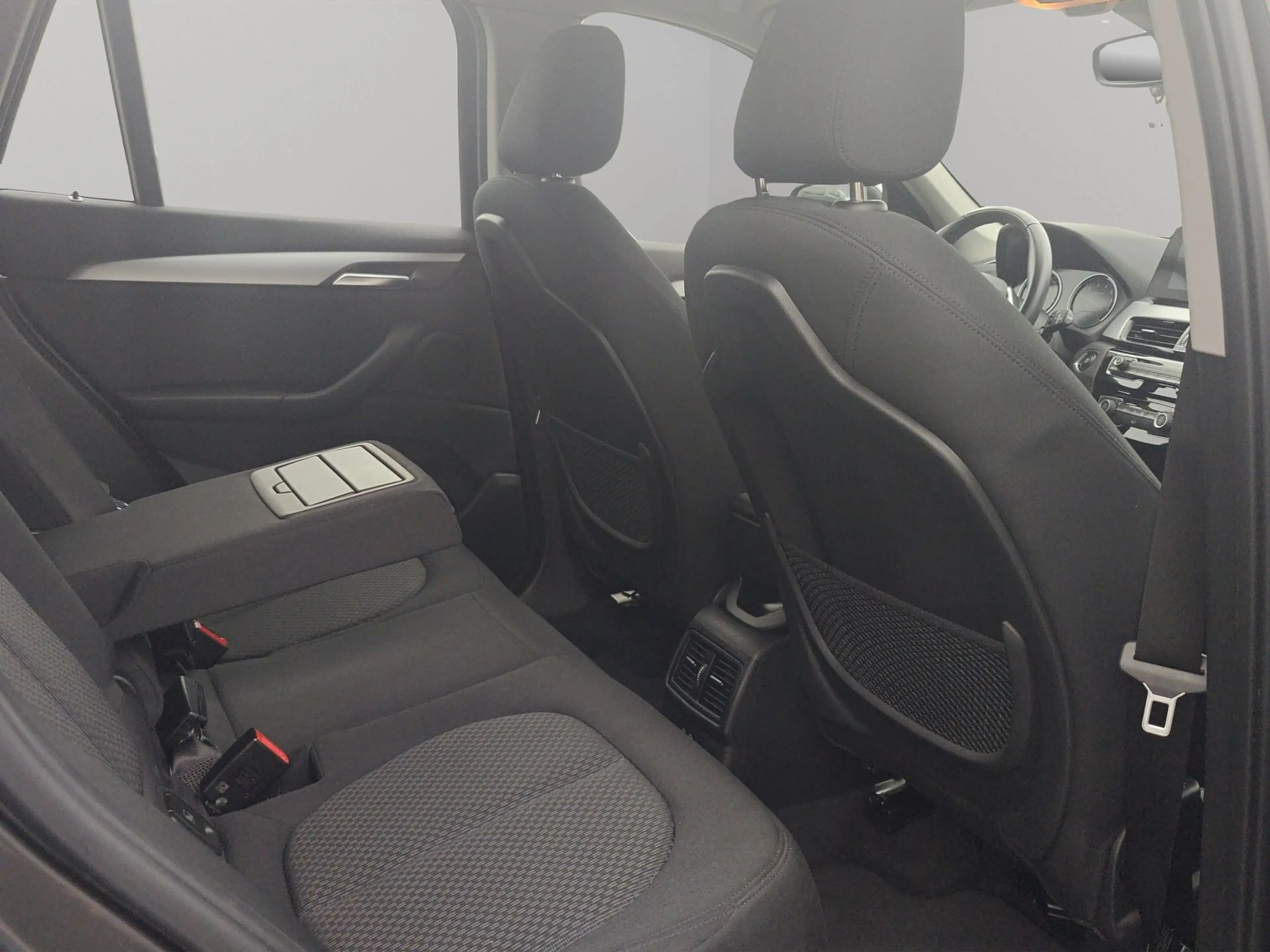 BMW X1 xDrive25e AUT *Camera/Heaud-up Display* — photo 18