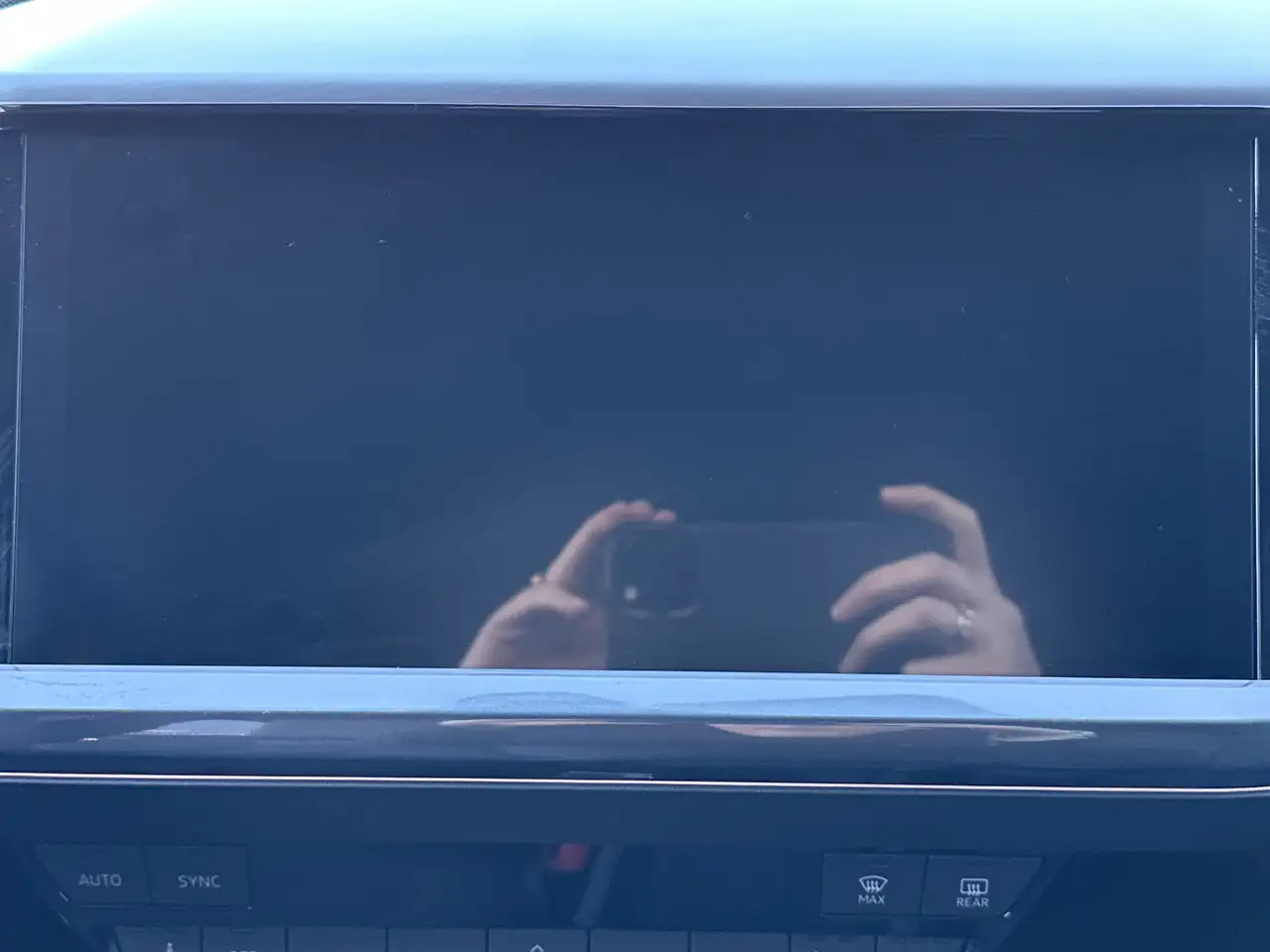 Audi Q4 e-tron 35 S-Line Black NAV+LED+20ZO+V-COCKPIT 14