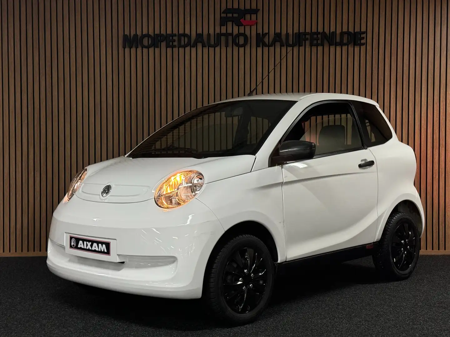 Aixam Minauto / 8 PS Alb - 1