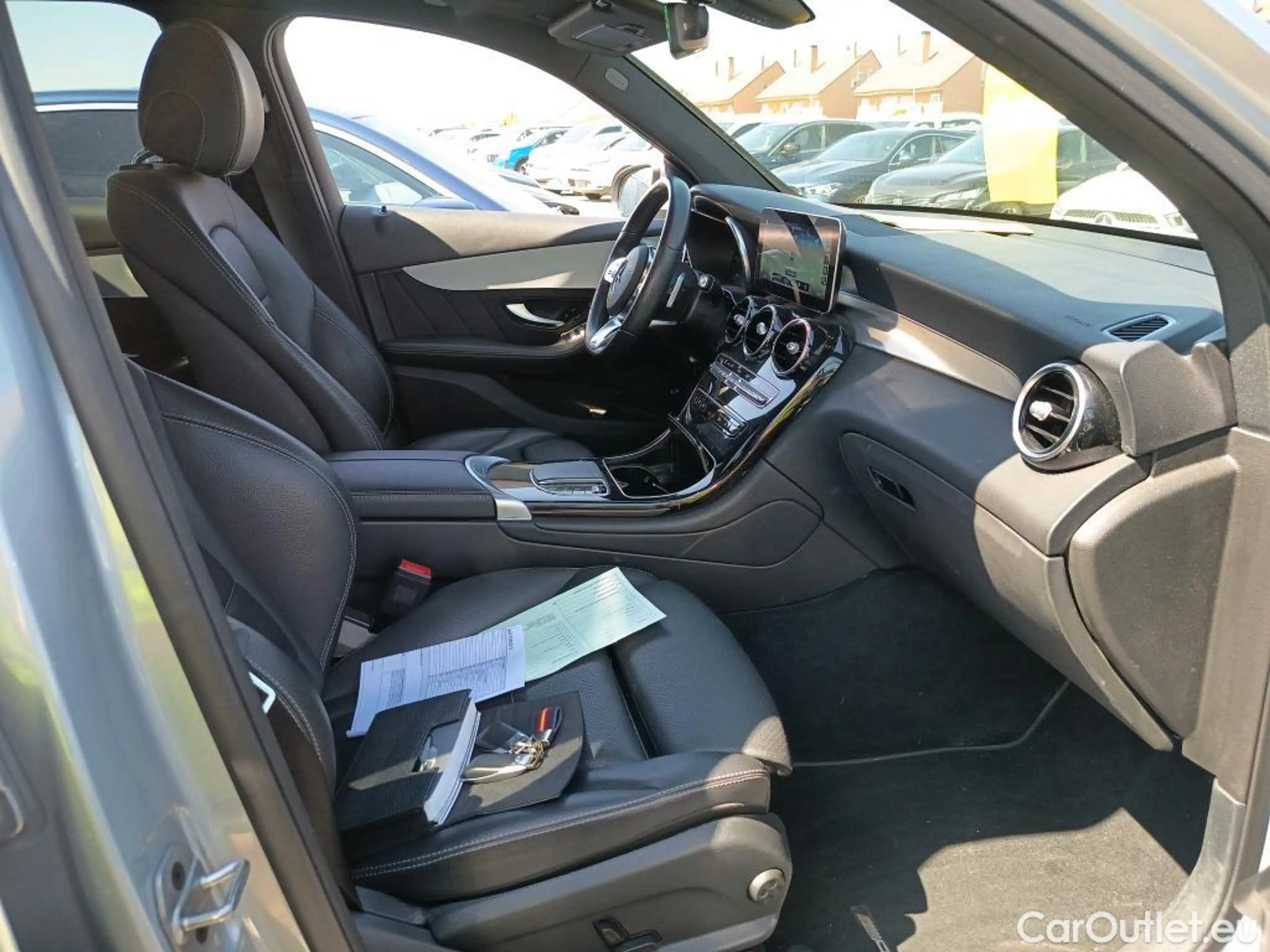 Mercedes-Benz GLC 200 5P / 200 4MATIC — photo 6