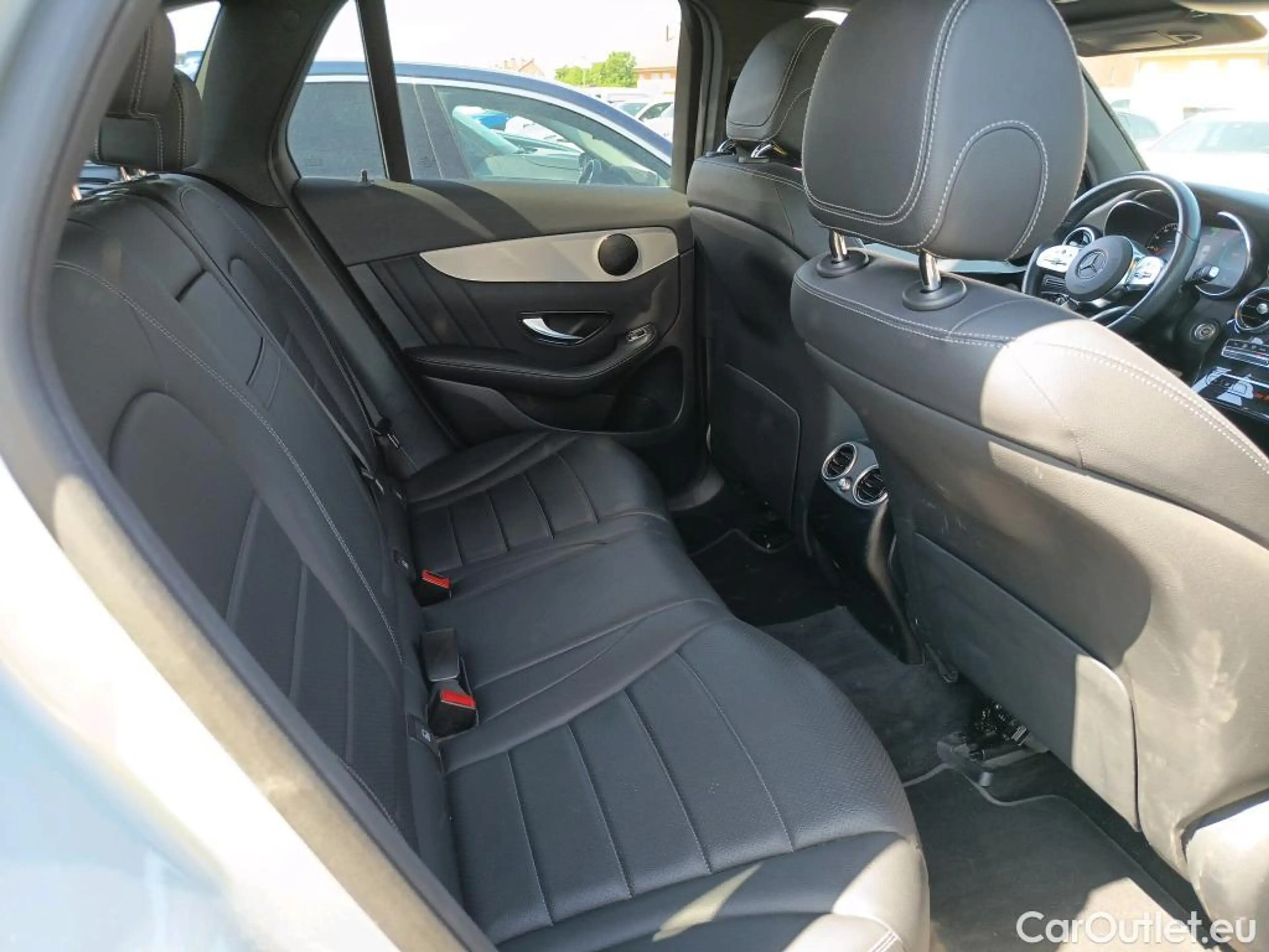 Mercedes-Benz GLC 200 5P / 200 4MATIC — photo 7