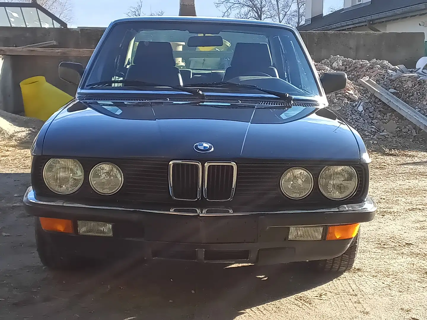 BMW 535 E28 Czarny - 1