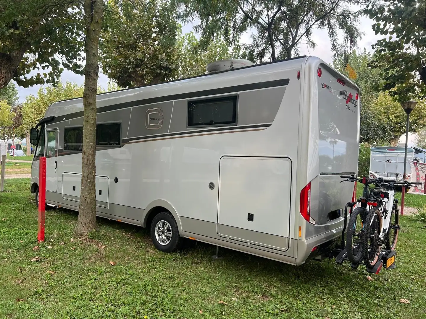 Caravans-Wohnm Carthago CHIC S PLUS I 64 XL QB IVECO Gris - 2