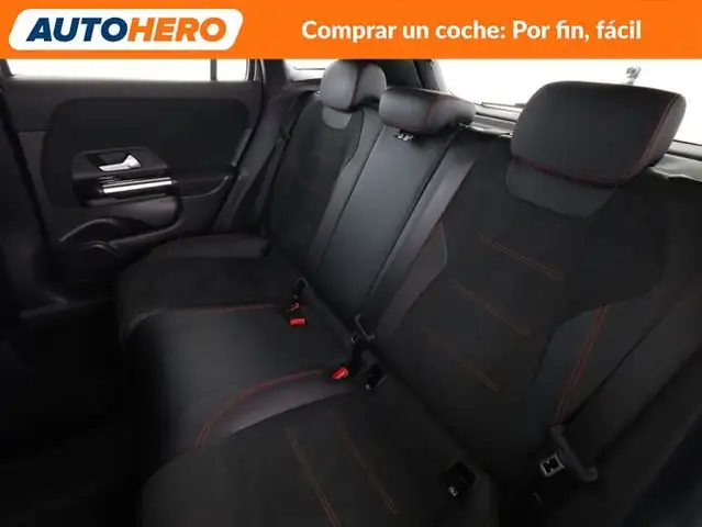 Mercedes-Benz GLA view 15