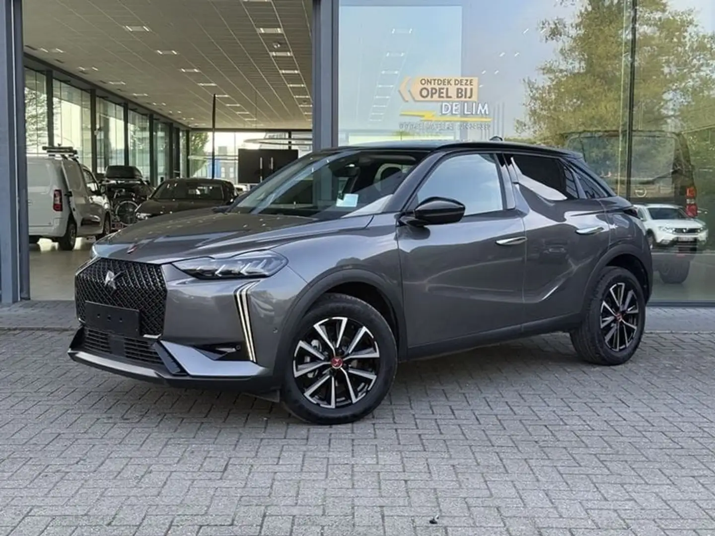 DS Automobiles DS 3 Crossback Performance Line 1.2T Automaat *Navi*Camera*HUD* Grey - 1