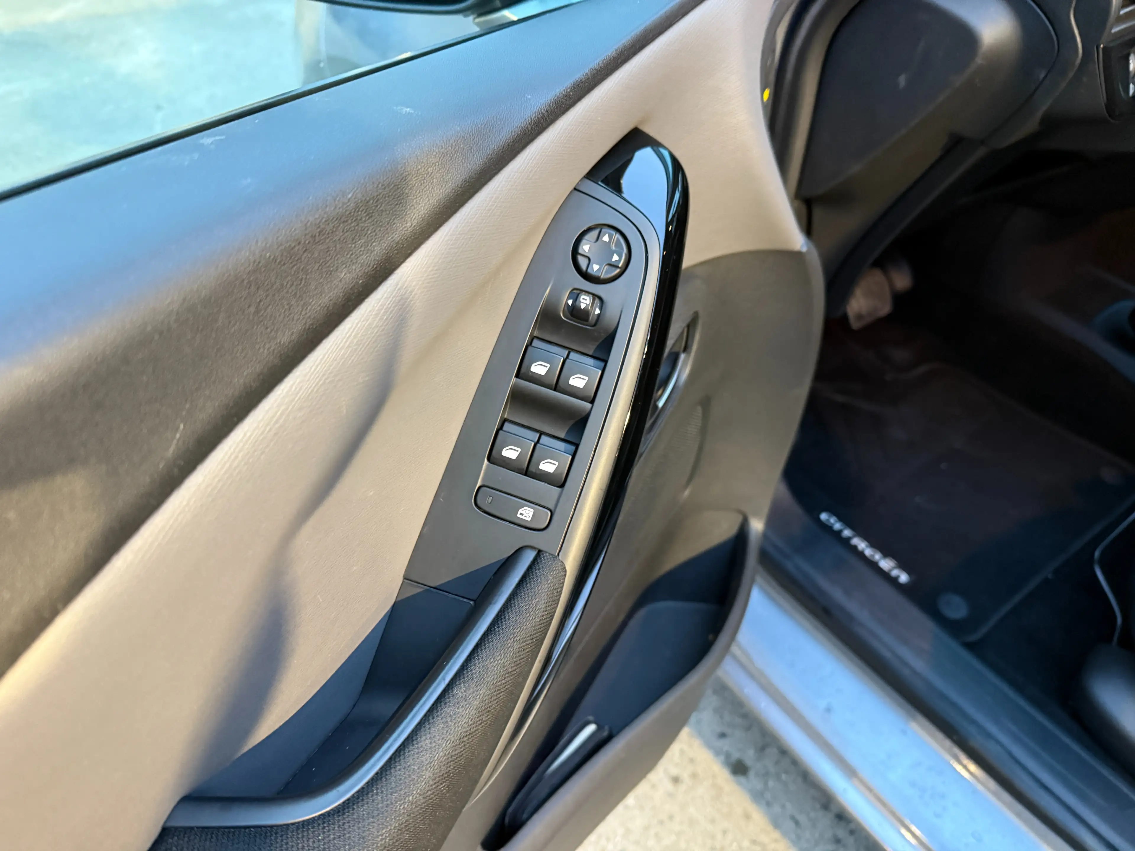 Citroen C4 Picasso C4 Picasso PureTech / 7 ZIT / AUTOMAAT / APPLE CAR — photo 15