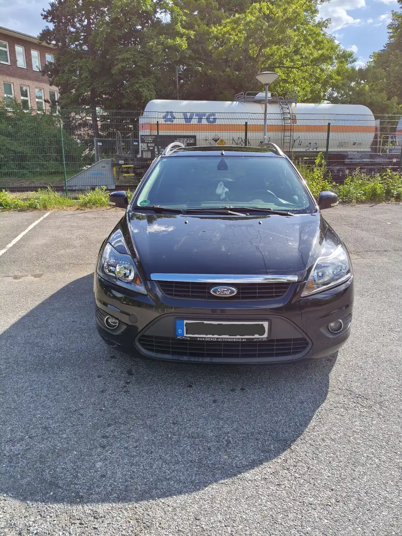 Ford Focus Turnier 1.8 Black Magic Schwarz - 1