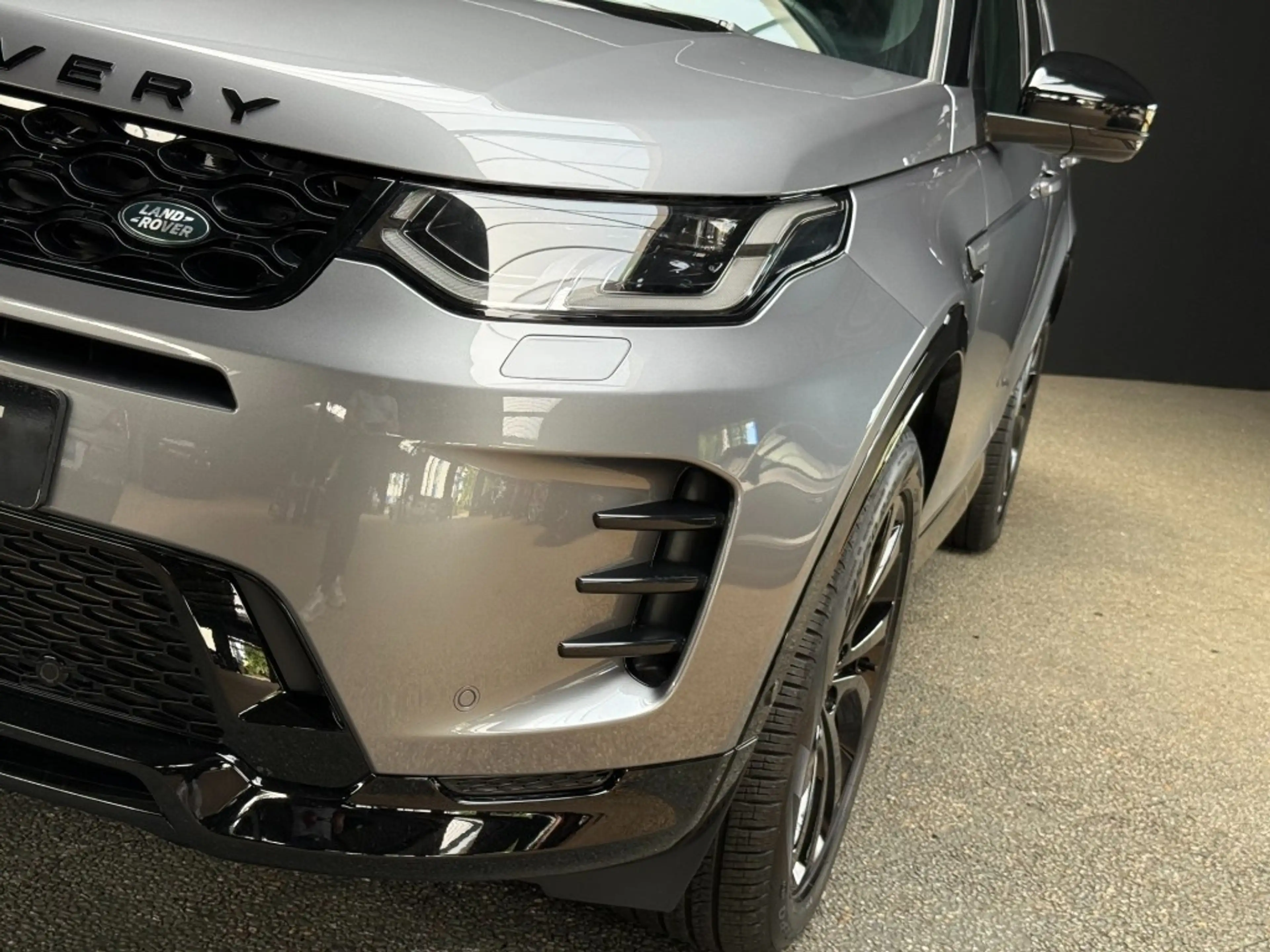 Land Rover Discovery Sport P270e SE R-Dynamic/black-pack/Leer/Eiger Grey/trek — photo 15