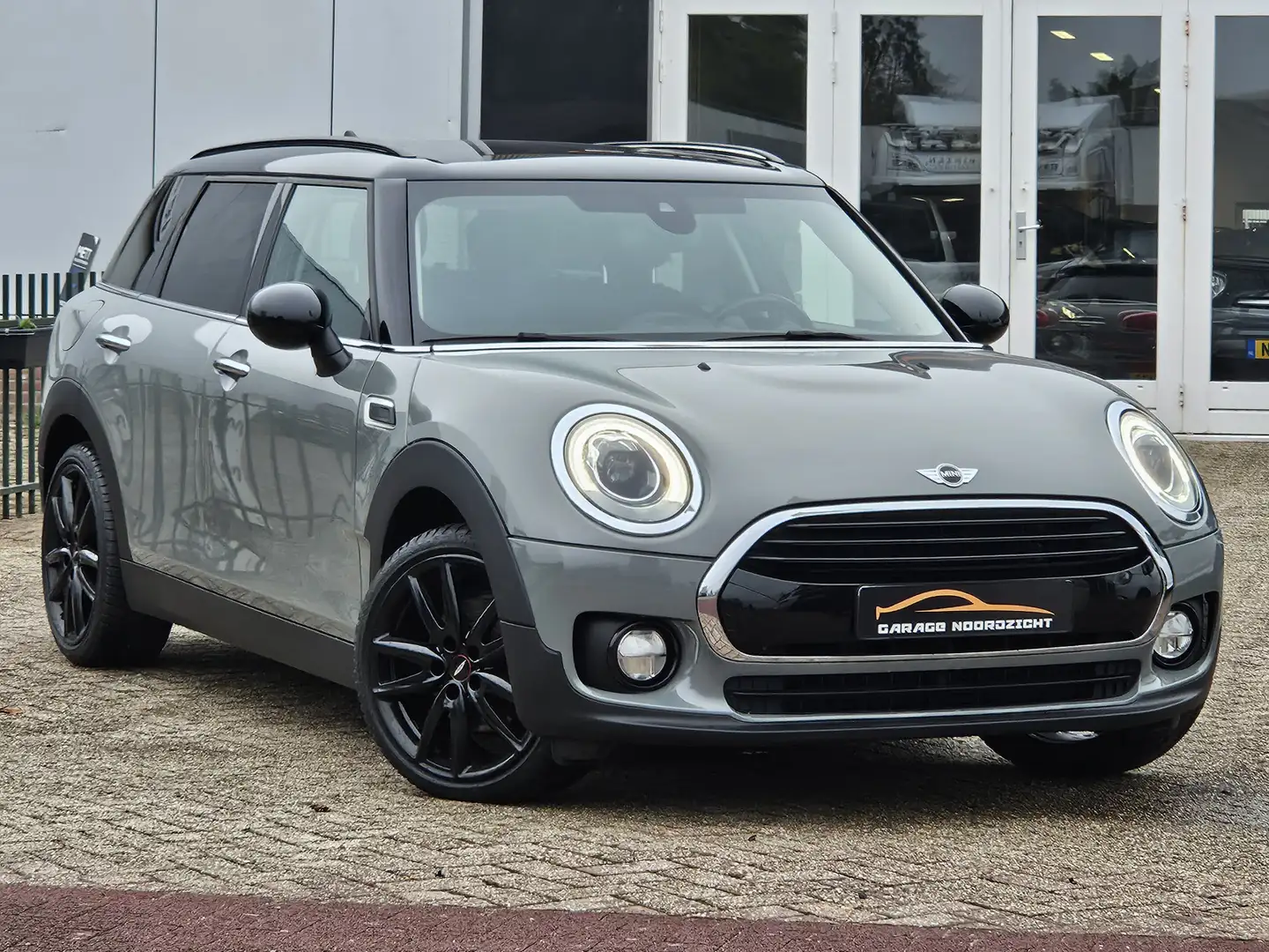 MINI Cooper Clubman Mini 1.5 Pepper Business Plus NAVIGATIE|XENON LED| Grijs - 2