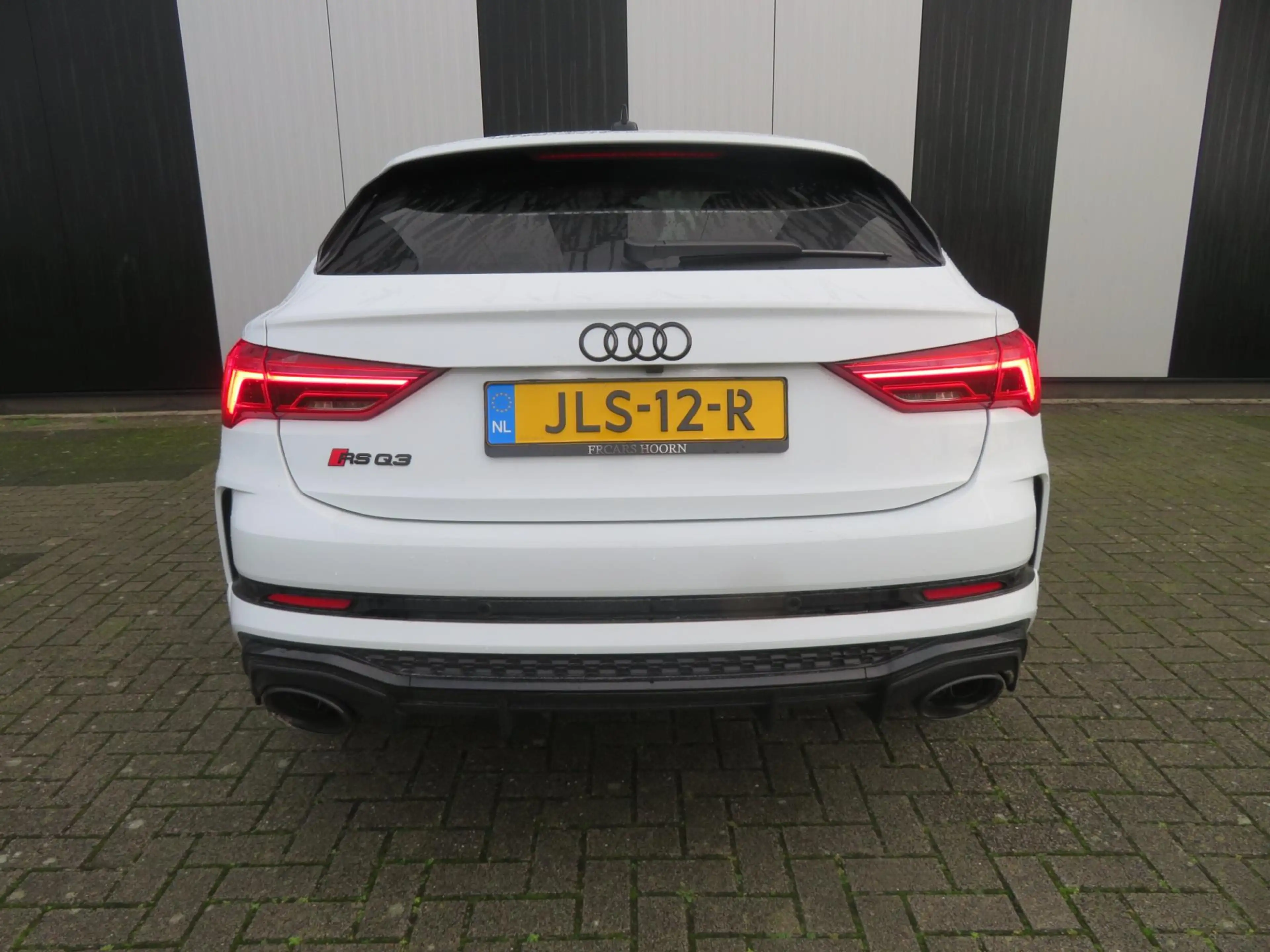 Audi RS Q3 Sportback TFSI — photo 5