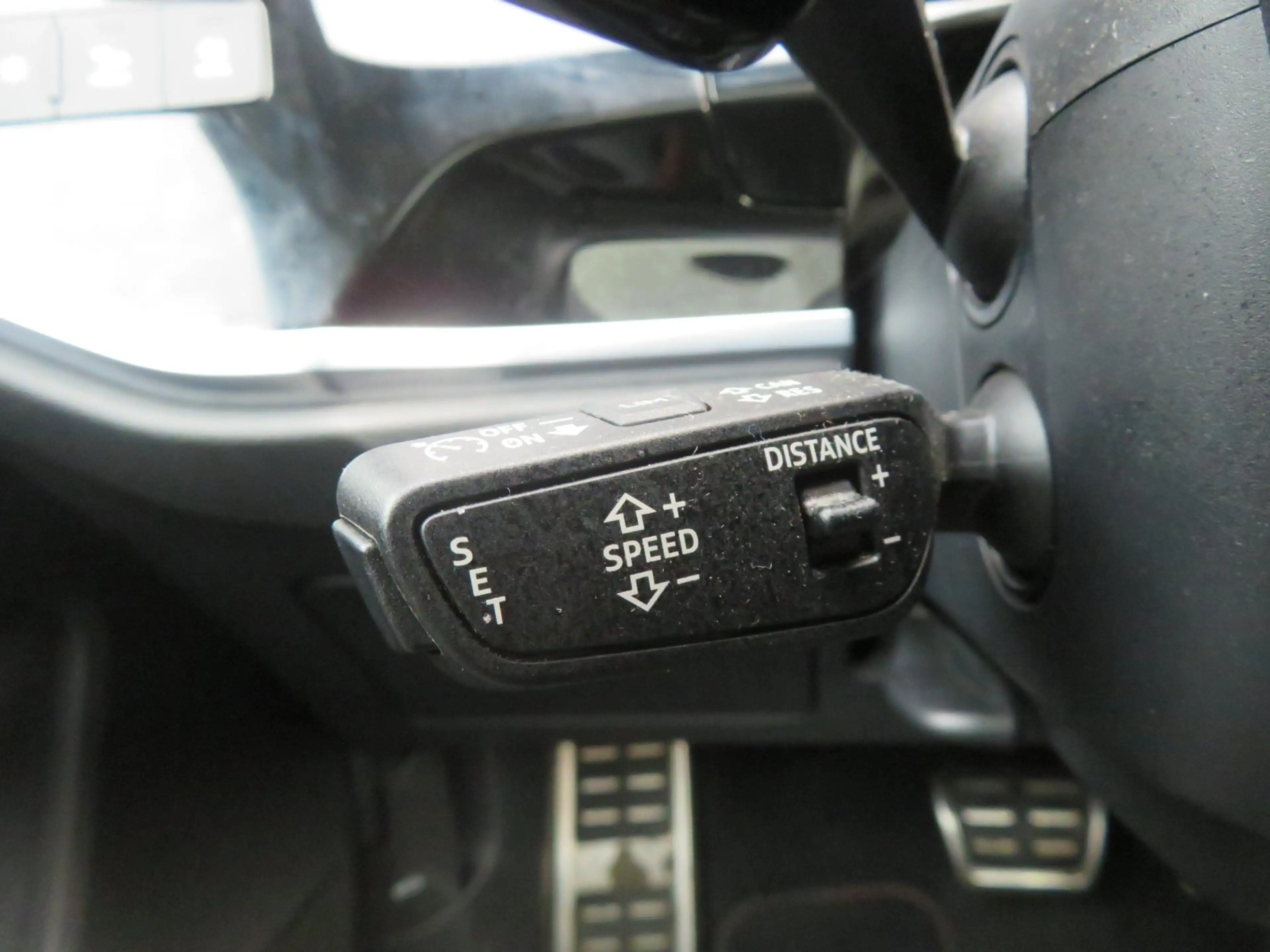 Audi RS Q3 Sportback TFSI — photo 13