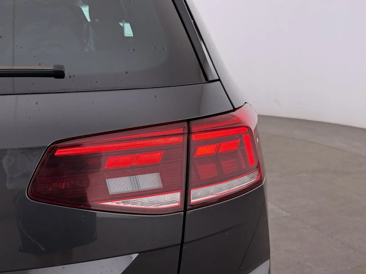 Volkswagen Passat 2.0 TDI Business Aut LED STANDHZG, миниатюра 11
