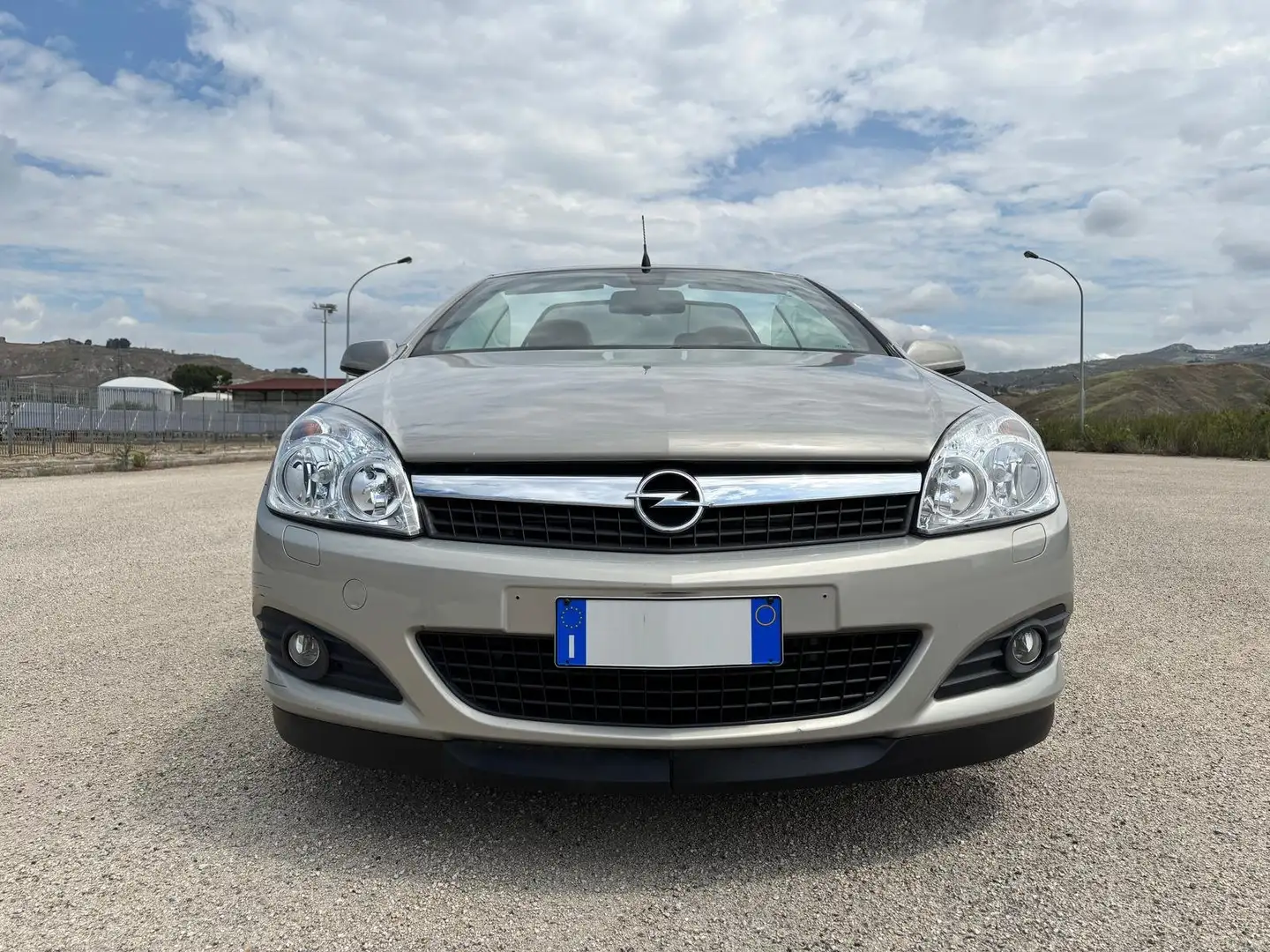 Opel Astra Cabrio Beige - 2
