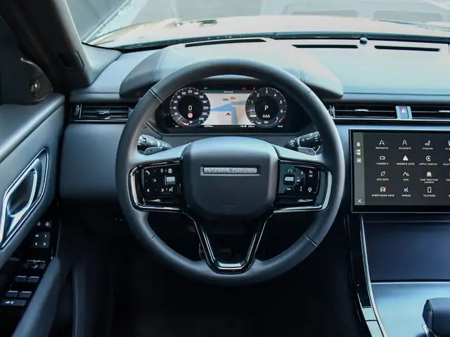 Land Rover Range Rover Velar view 6