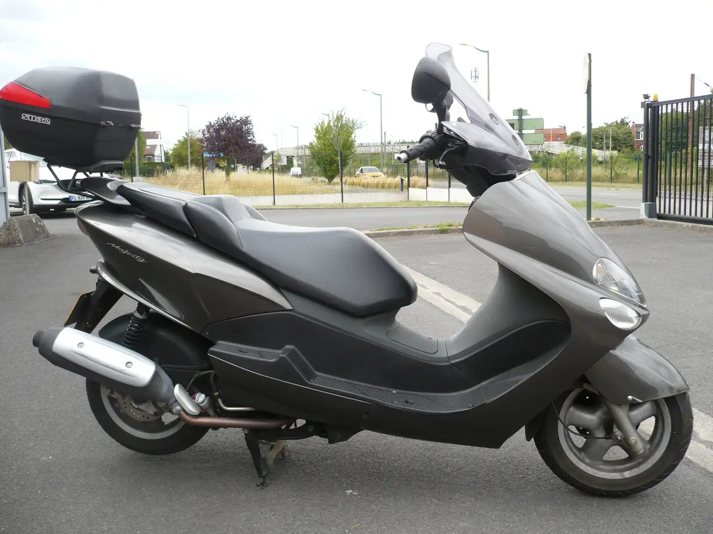 Yamaha Majesty 125 Gris - 1