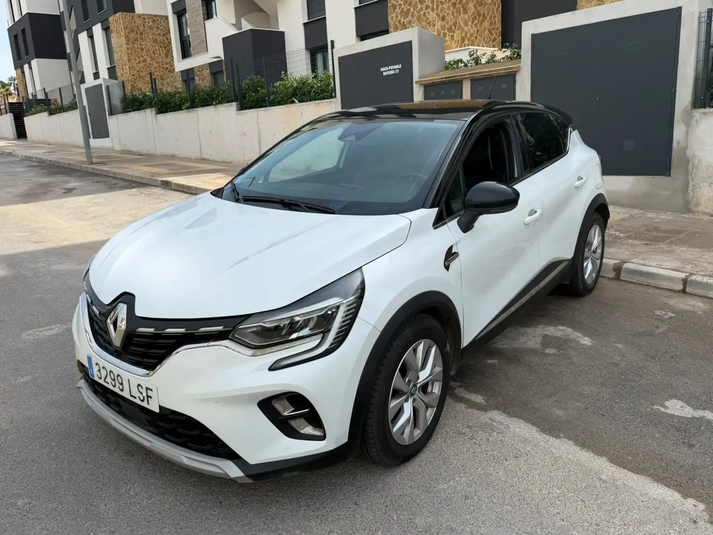 Renault Captur E-TECH 1.6i PHEV First (117 kW) Blanco - 1