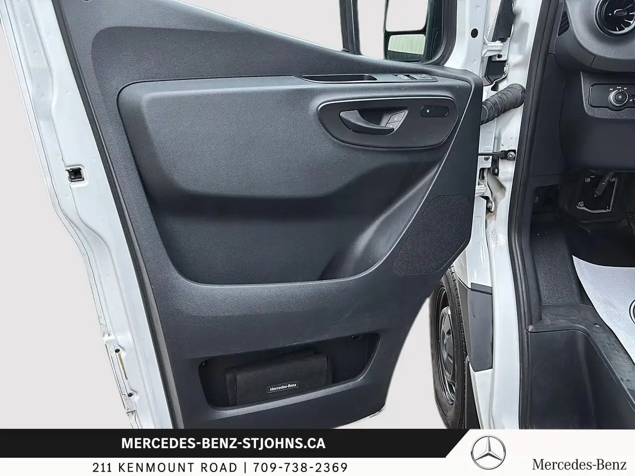Mercedes-Benz Sprinter снимка Mercedes-Benz Sprinter