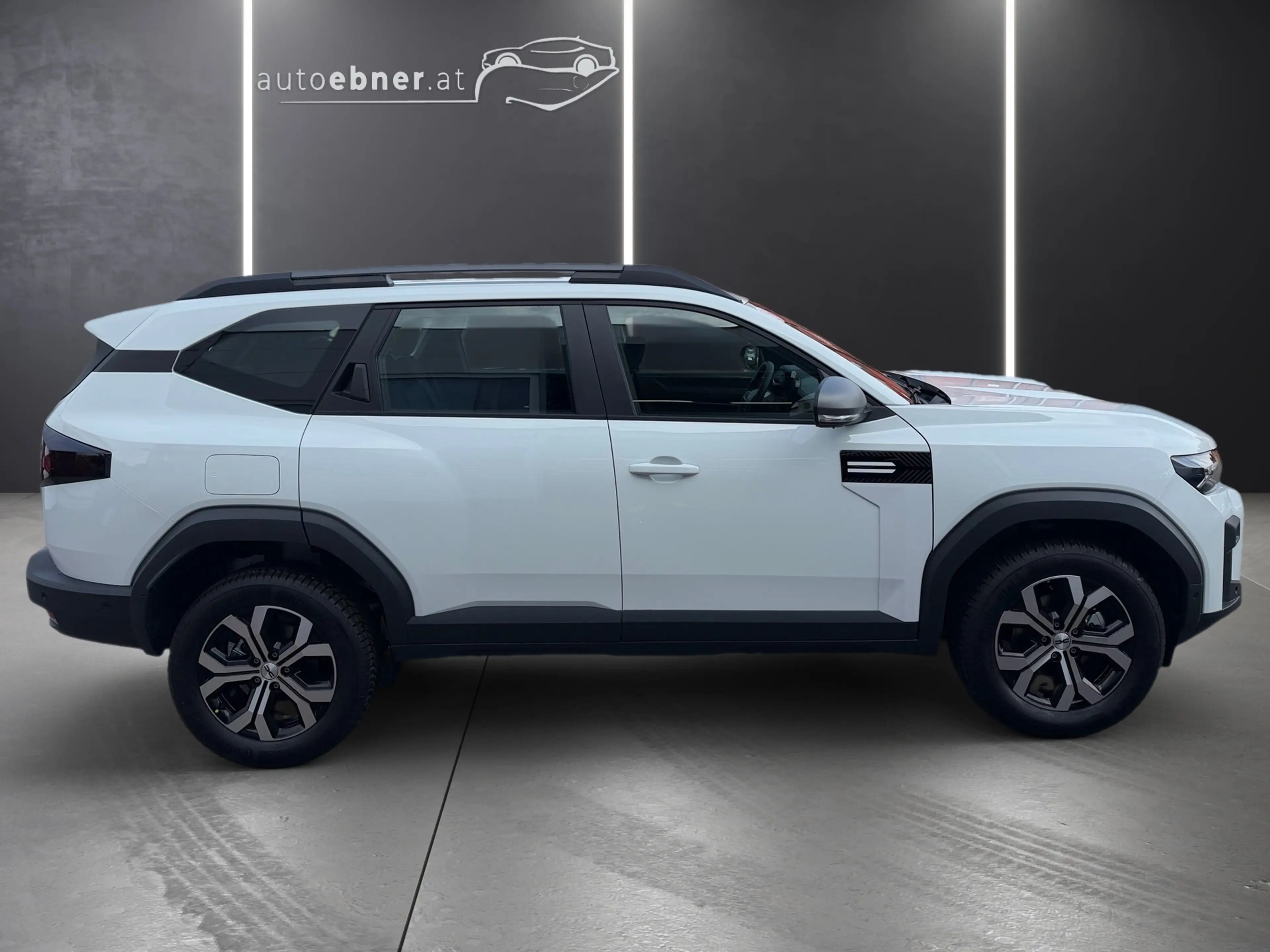 Dacia Bigster BIGSTER Expression Hybrid 150 4x4 — photo 4