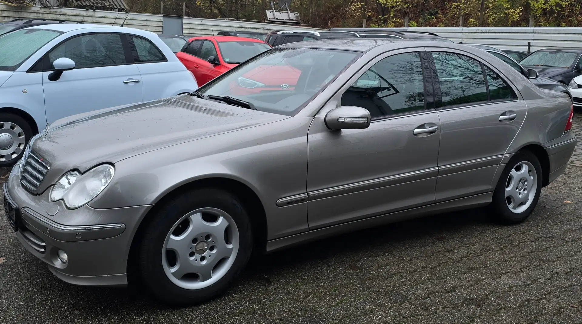 Mercedes-Benz C 180 C 180 Kompressor (203.046)Automatik, Erste Hand. Grau - 1