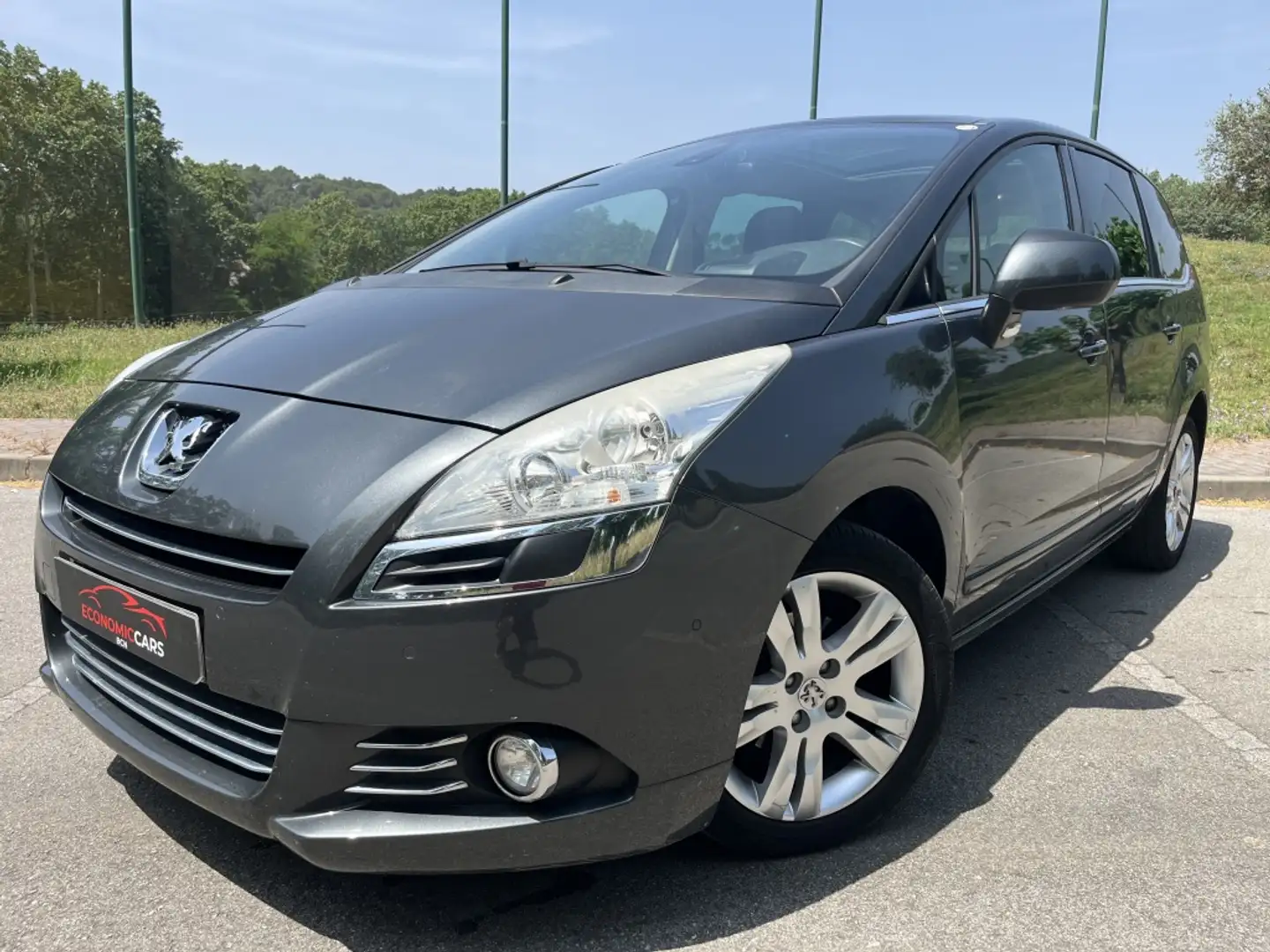 Peugeot 5008 1.6HDI Premium - 1