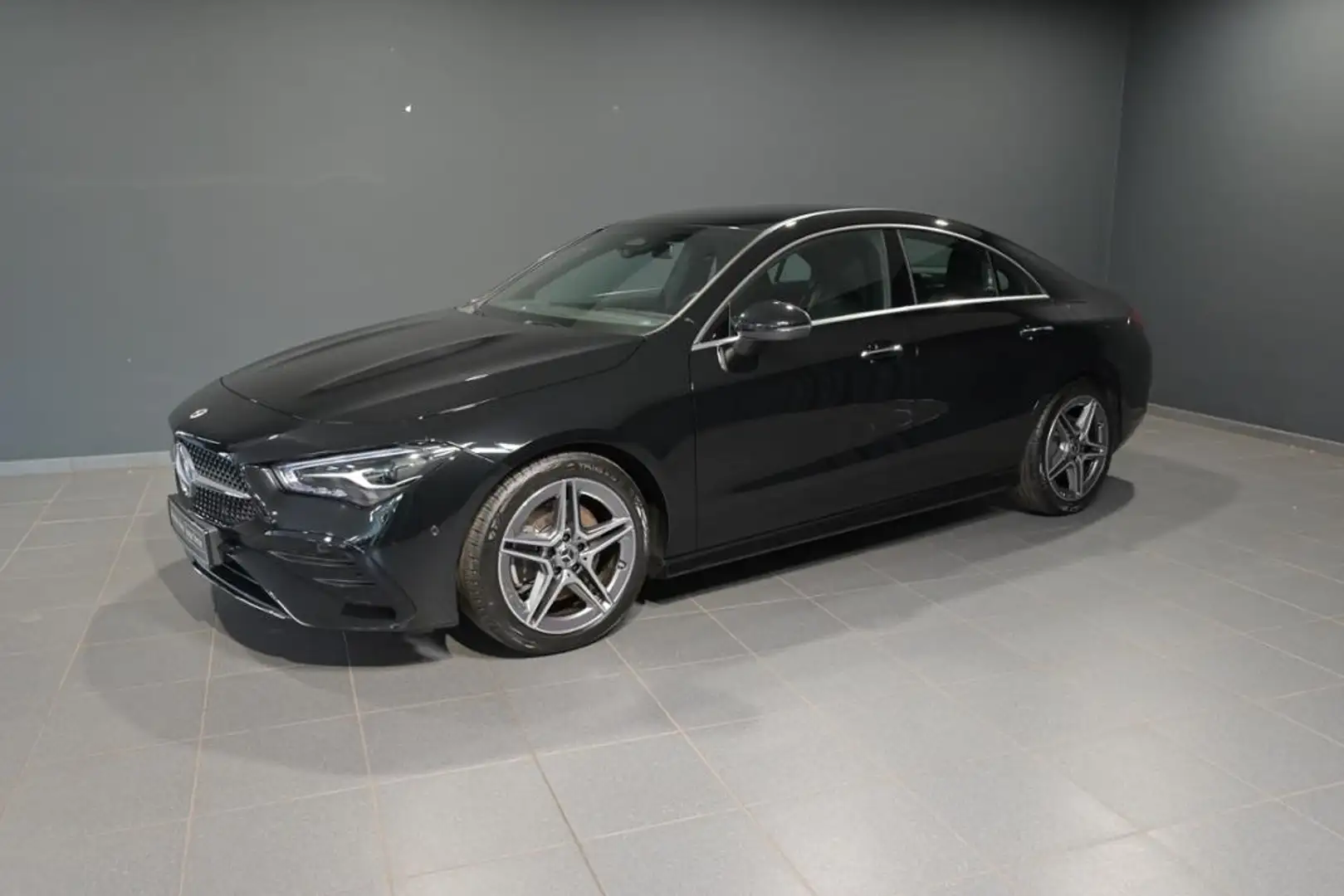Mercedes-Benz CLA 200 Coupé AMG LINE ADVANCED PLUS/LED/KAMERA Černá - 1