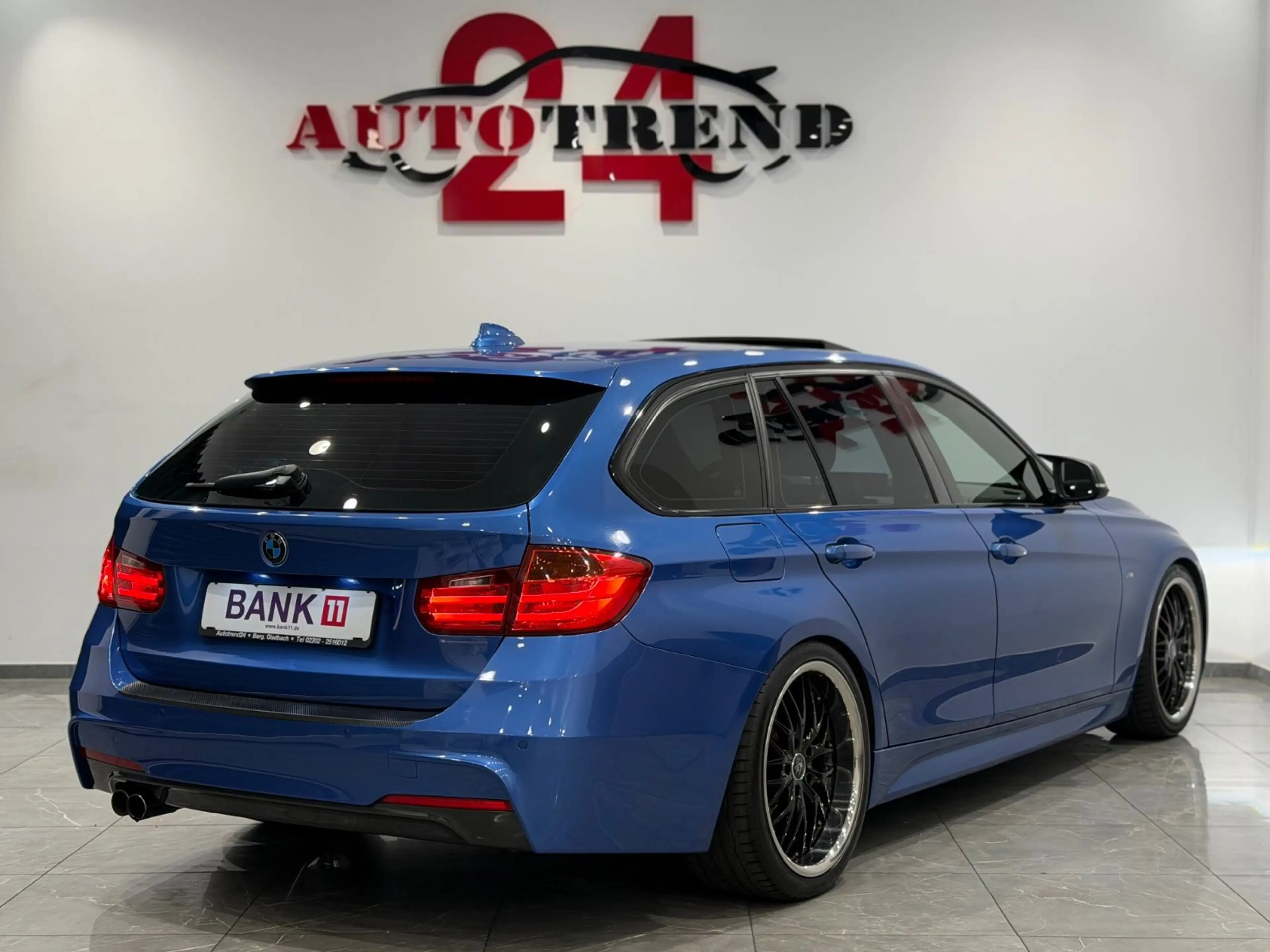 BMW 328 i Touring M-SPORTPAKET+HUD+PANO DEUTSCHES FHZ — photo 12