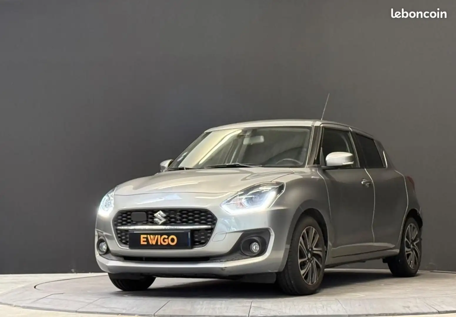 Suzuki Swift PACK 1.2L DUALJET 85CH Grau - 1