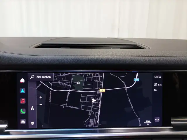 Porsche Panamera view 11