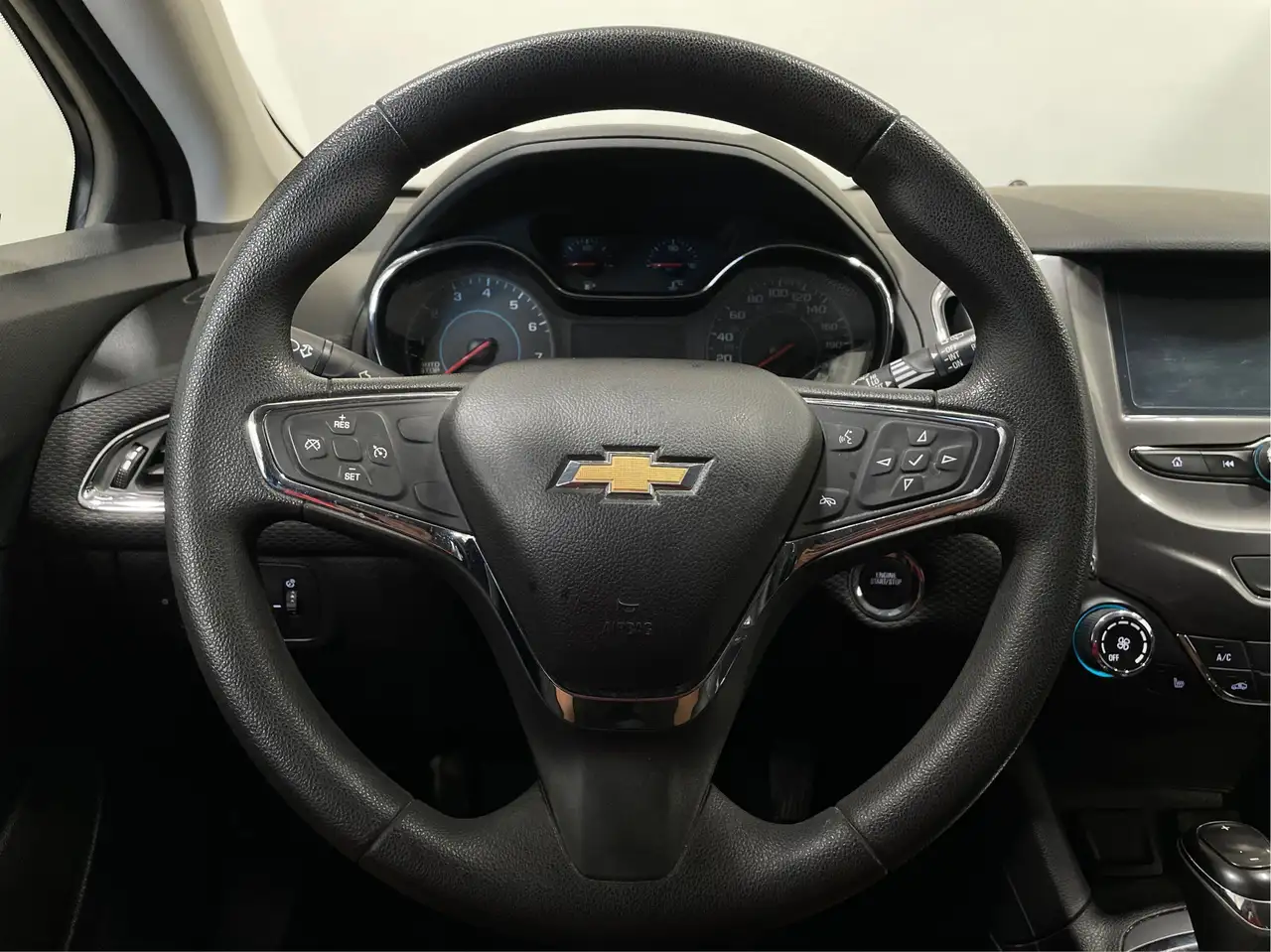 Chevrolet Cruze снимка Chevrolet Cruze