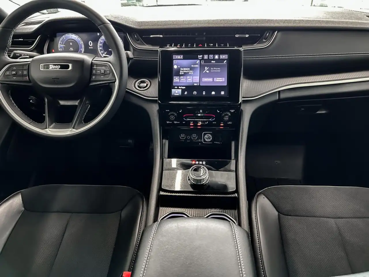 Jeep Grand Cherokee снимка Jeep Grand Cherokee