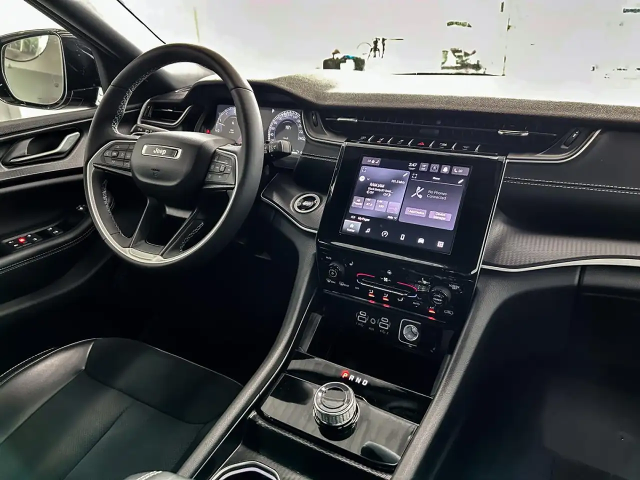 Jeep Grand Cherokee снимка Jeep Grand Cherokee