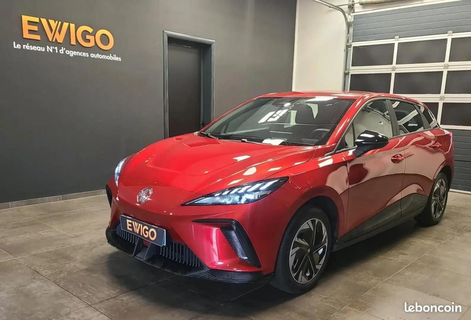 MG MG4 EV 170ch 51KW 2WD STANDARD Rouge - 1
