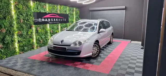 Renault Laguna III 2.0 dCi 150 cv FAP ge A Radars AR Clim Auto Bi-Zones Limiteur