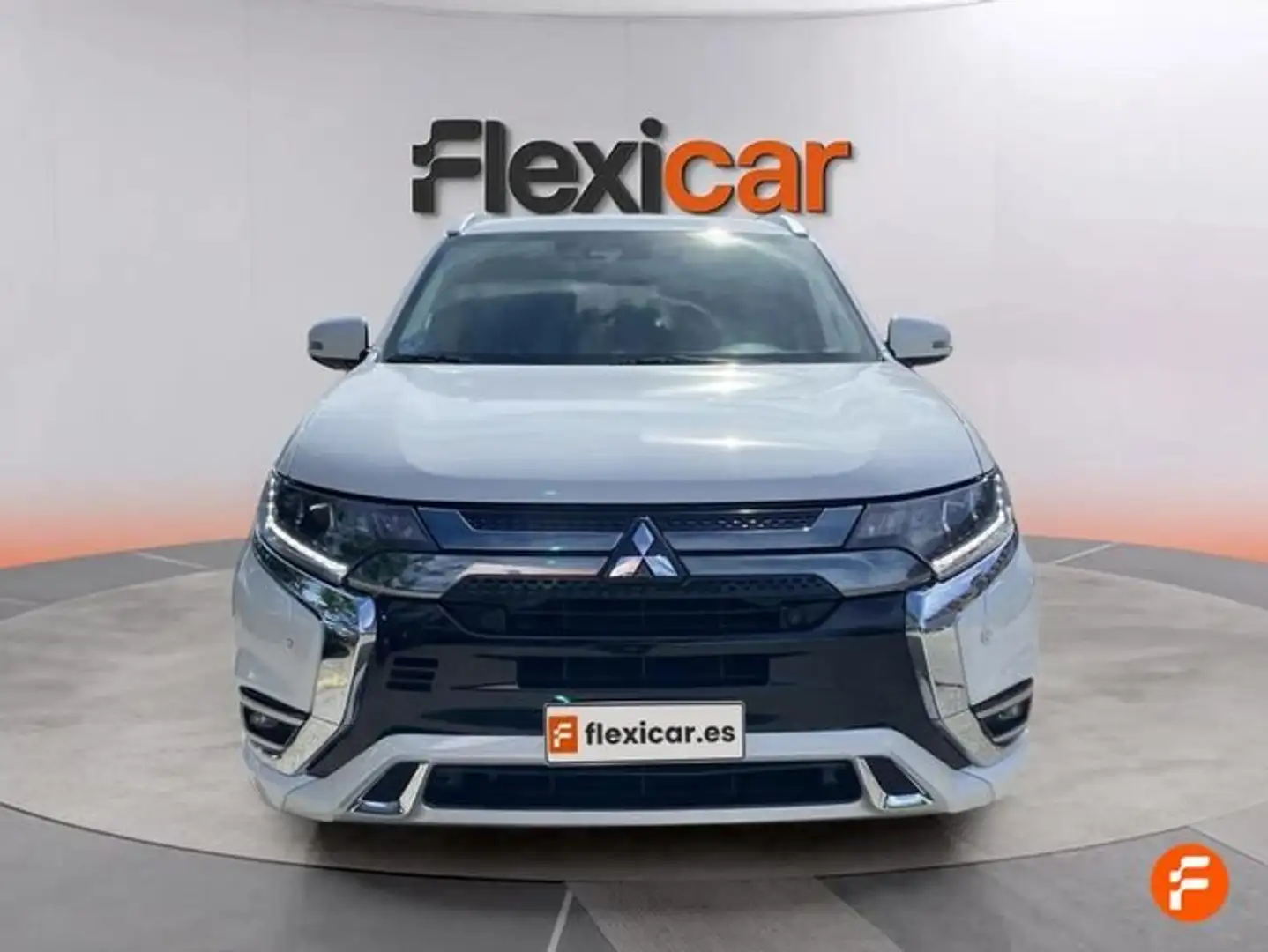 Mitsubishi Outlander PHEV Kaiteki 4WD Blanco - 2