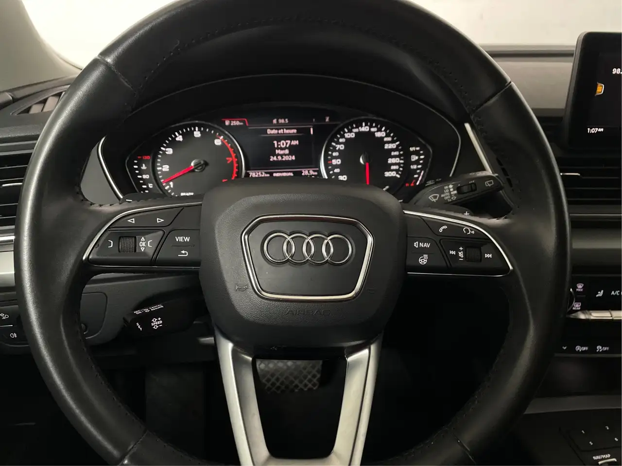 Audi Q5 photo Audi Q5