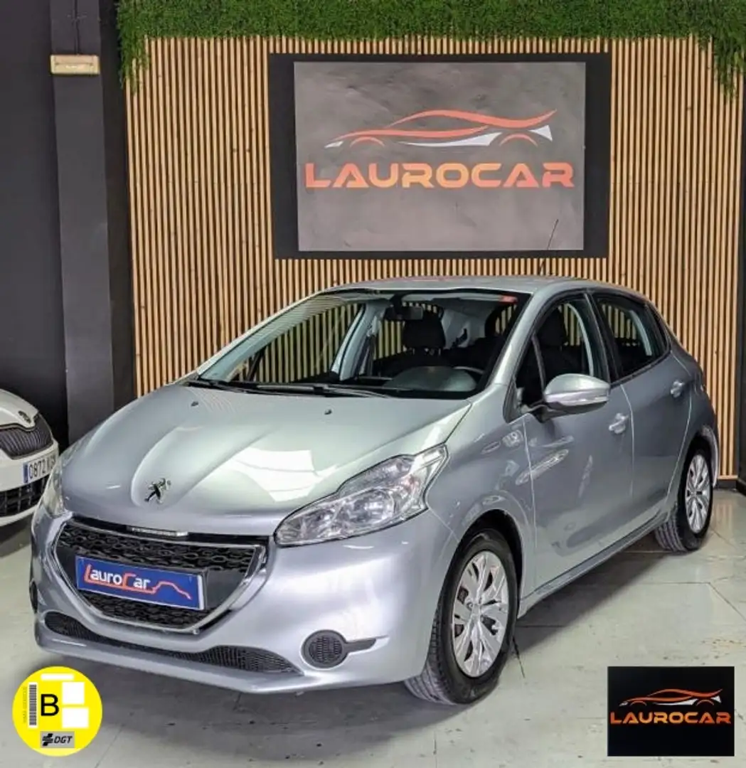 Peugeot 208 1.4HDi Access Grijs - 1