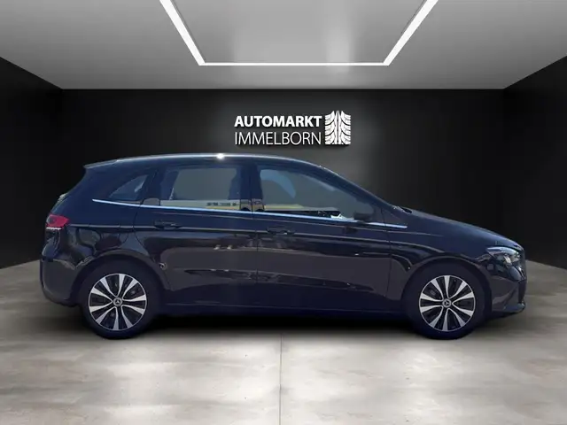 Mercedes-Benz B-Class view 7