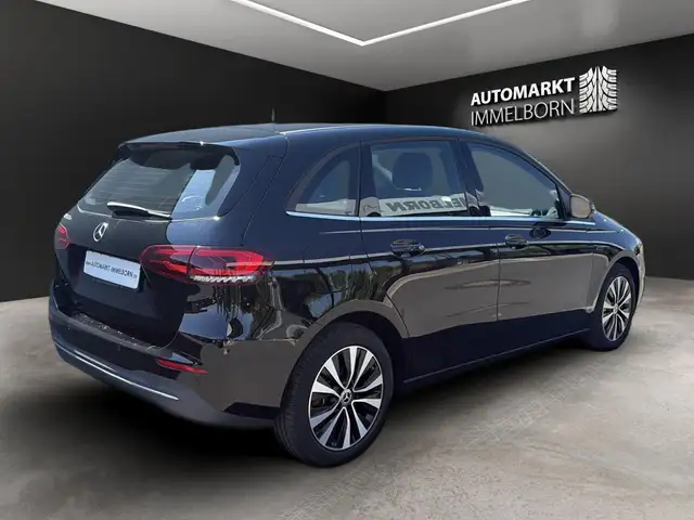 Mercedes-Benz B-Class view 5