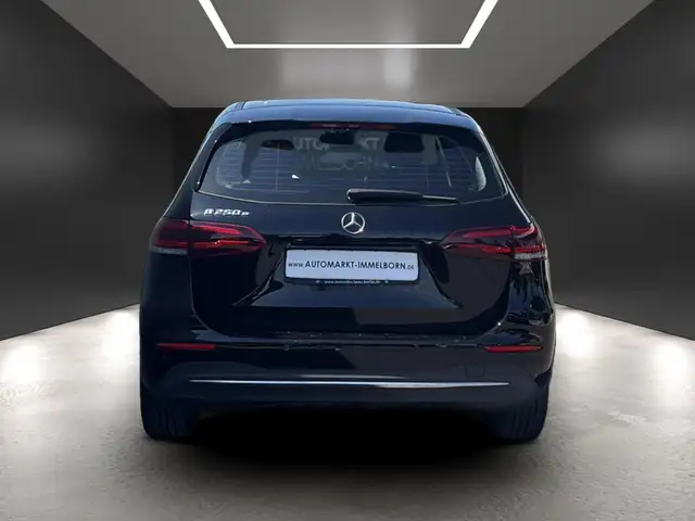 Mercedes-Benz B-Class view 9