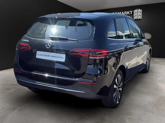 Mercedes-Benz B-Class view 11