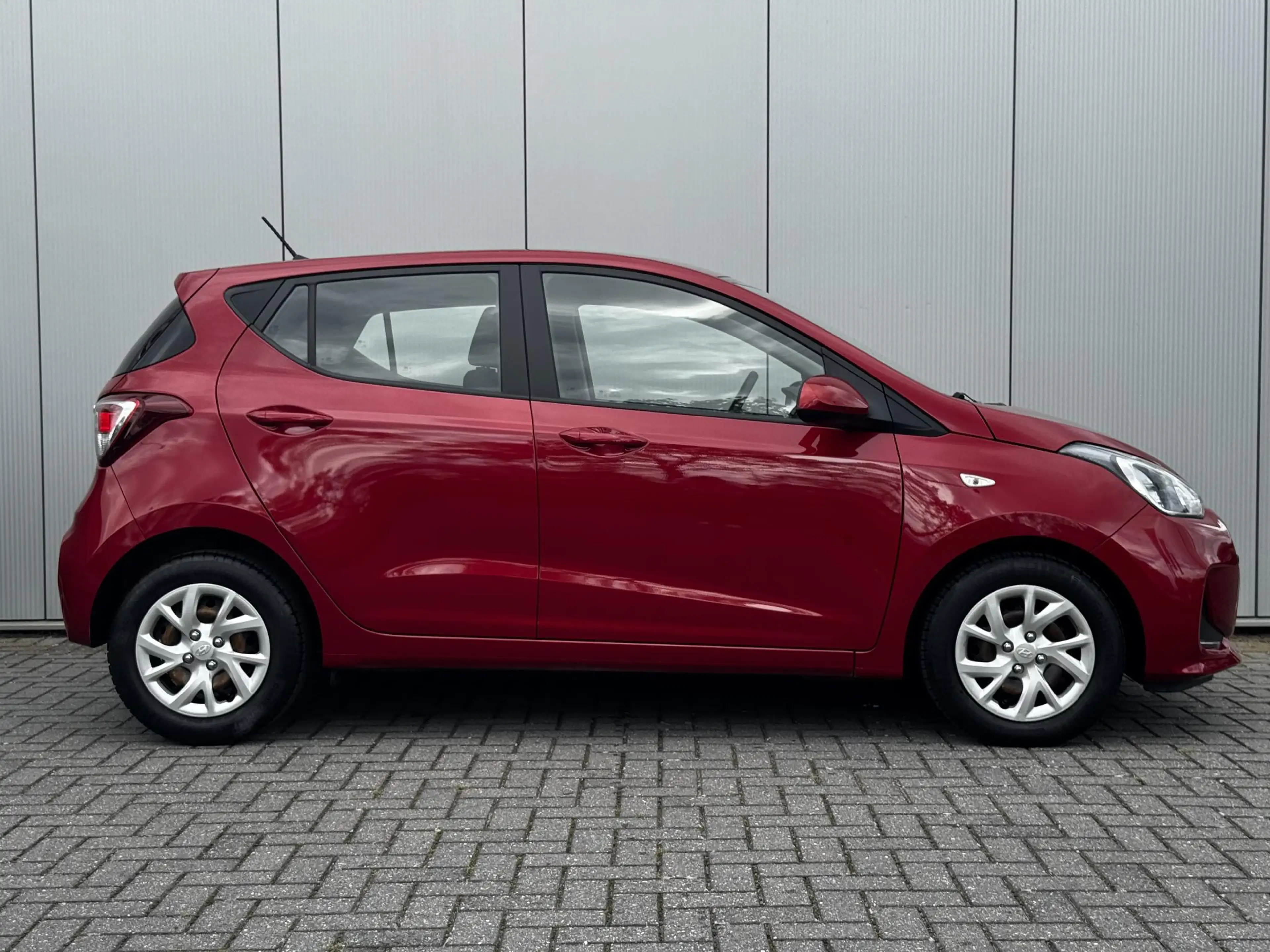 Hyundai i10 1.0i Comfort / 17.569 km!!!! / Airco / Cruise cont — photo 5