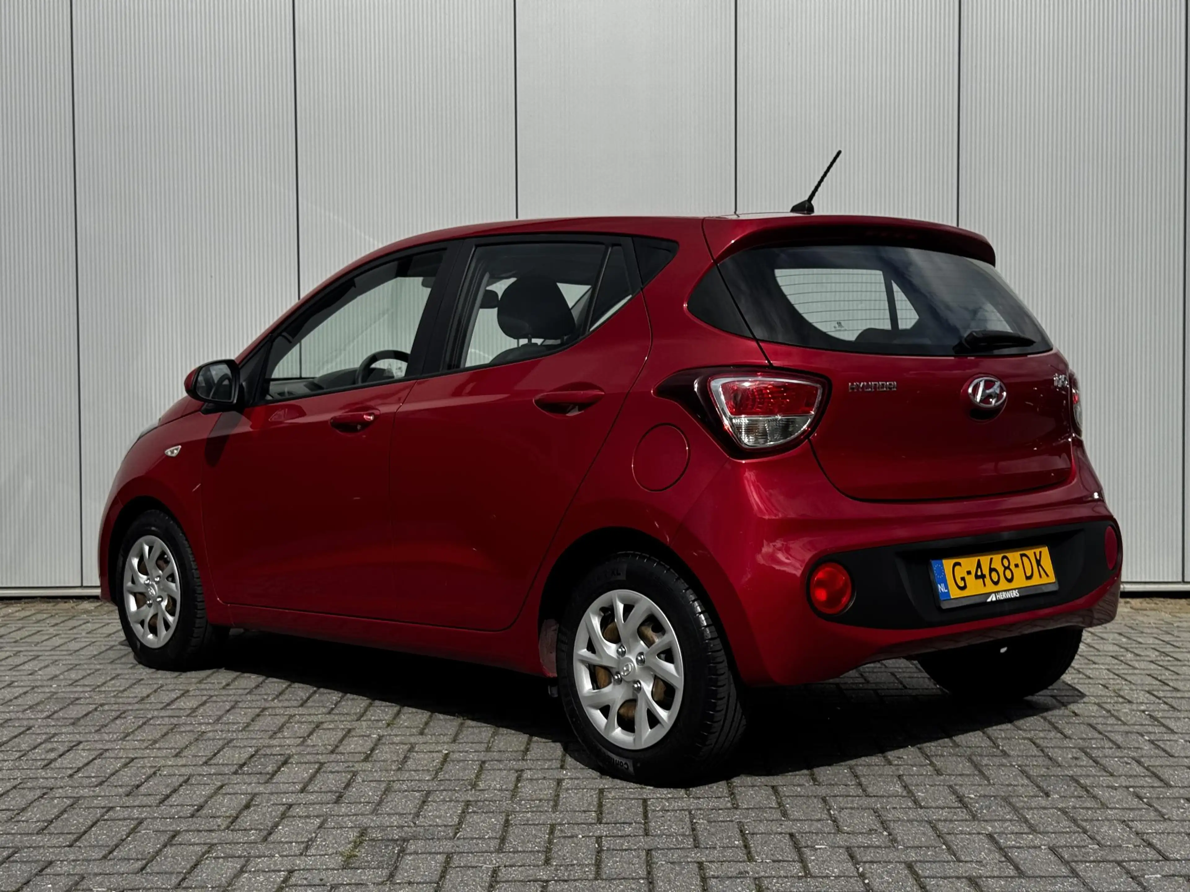 Hyundai i10 1.0i Comfort / 17.569 km!!!! / Airco / Cruise cont — photo 4